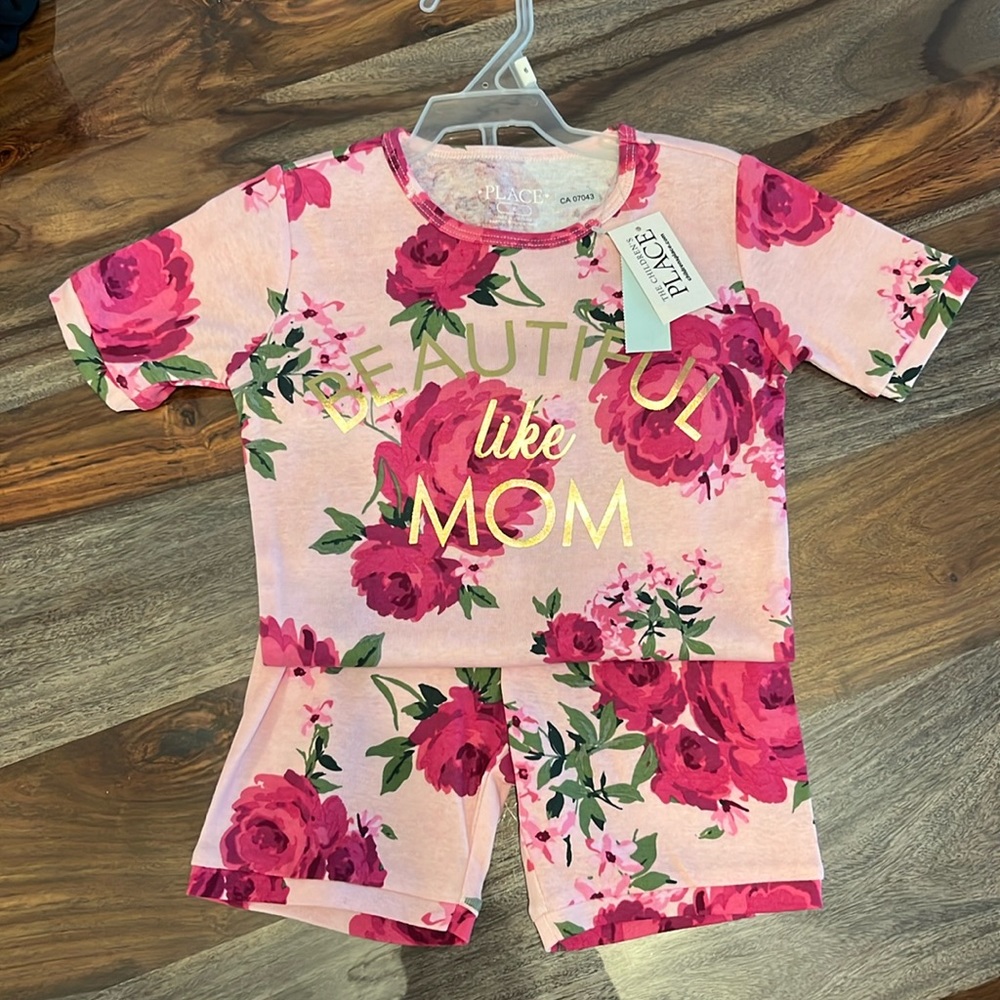 “Beautiful like Mom” Short & Shirt Set (Girls Size 6)